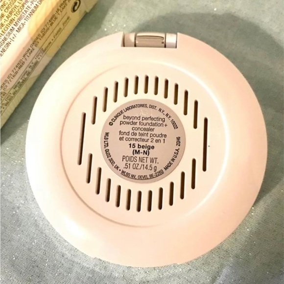 NIB Clinique Beyond Perfect Foundation and Concealer- 15 Beige - Picture 5 of 8